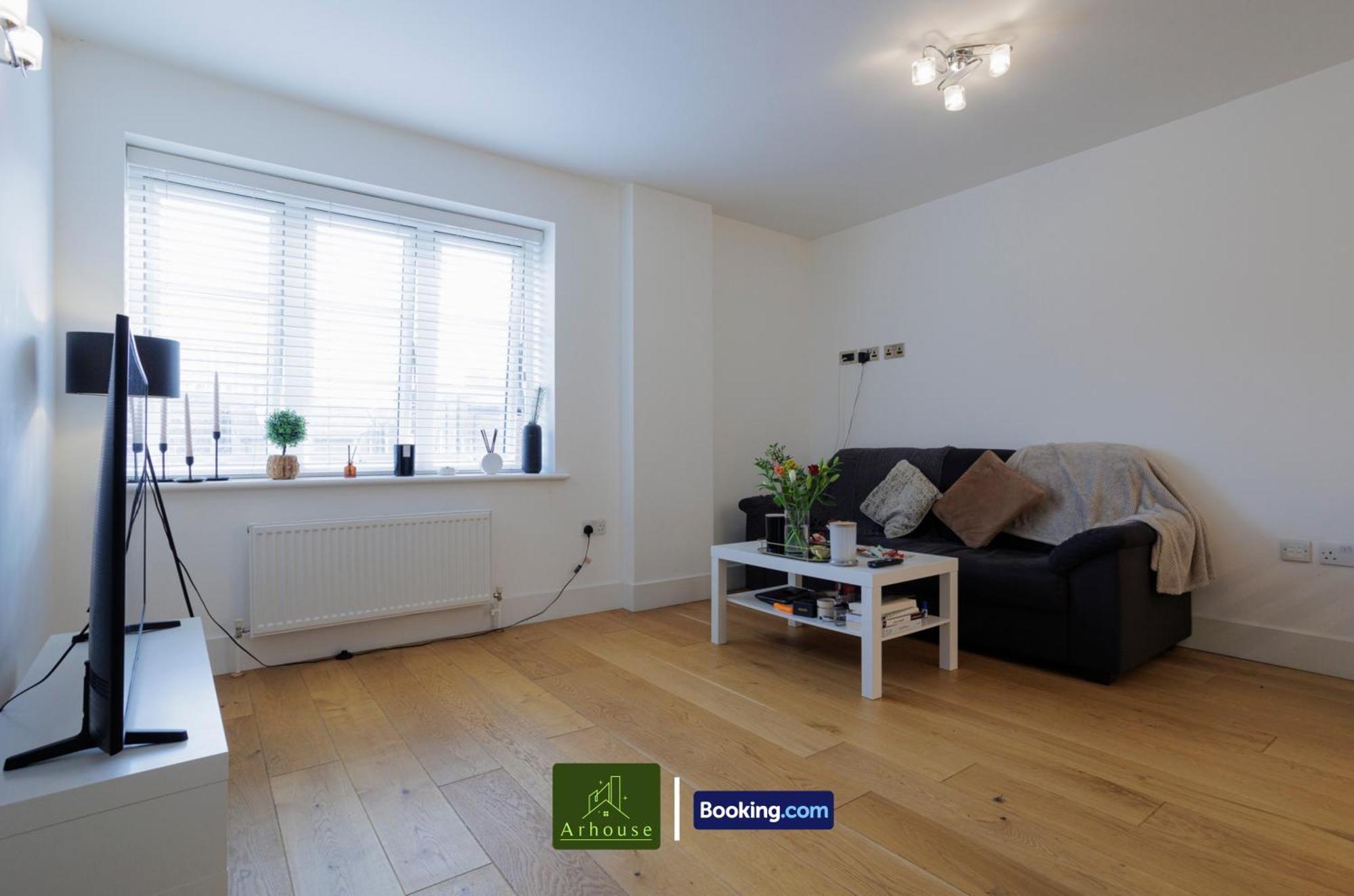 One Bedroom Apartment By Arhouse Apartments Short Lets & Serviced Accommodation Kingston With Free Wifi Kingston upon Thames  Exterior foto
